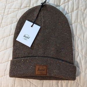 Brand new Herschel Bennie (tuque)
